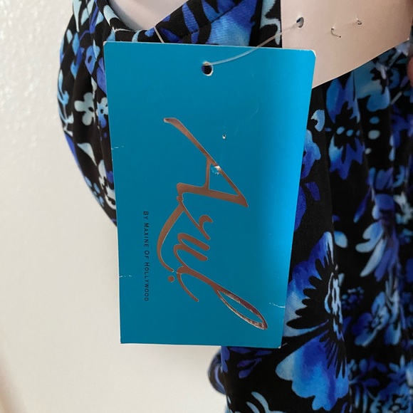 Bathing suit - Picture 6 of 7